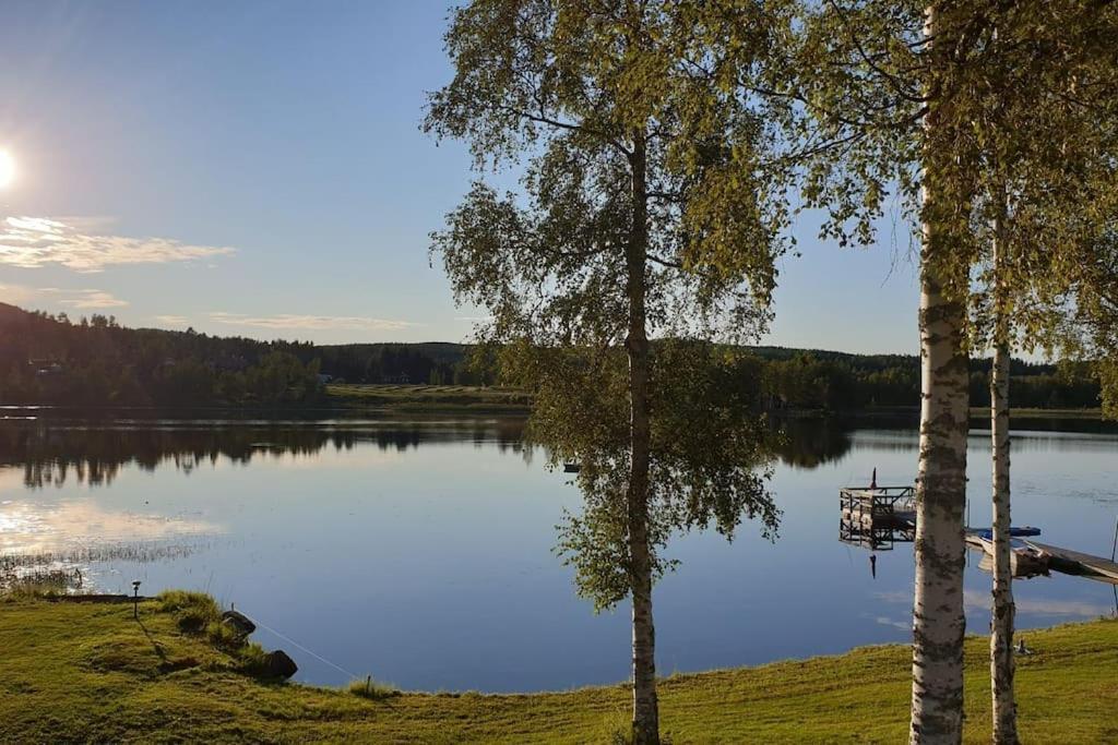 Mysig Stuga Med Sjoetomt, Naera Jaervsoebacken ภายนอก รูปภาพ